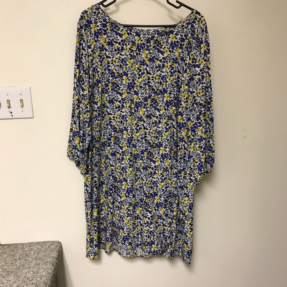 Old Navy Floral Shift Dress
